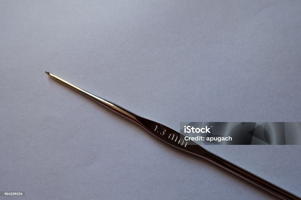Single 13 Mm Crochet Hook Made Of Steel Stock Photo - Download Image Now -  Circle, Close-up, Craft - iStock