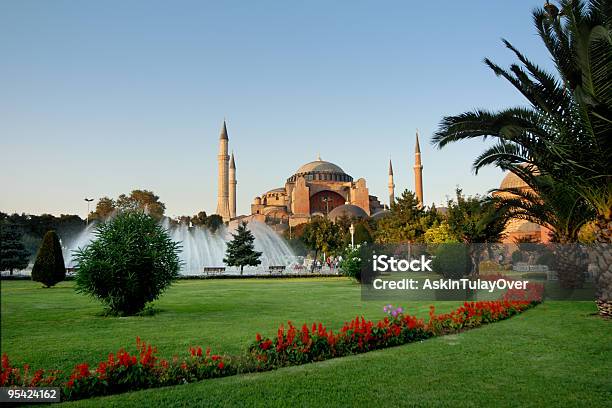 Museu Aya Sofya - Fotografias de stock e mais imagens de Alcorão - Alcorão, Anatólia, Ao Ar Livre