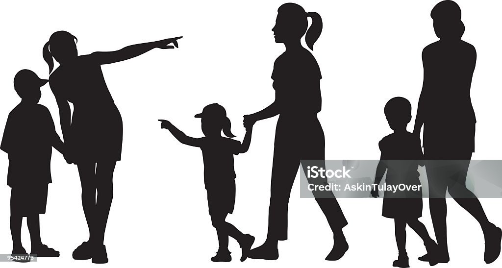 Mère et enfants - clipart vectoriel de Silhouette - Contre-jour libre de droits