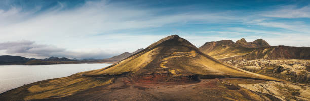istock Volcanic Landscape In Iceland 954275112