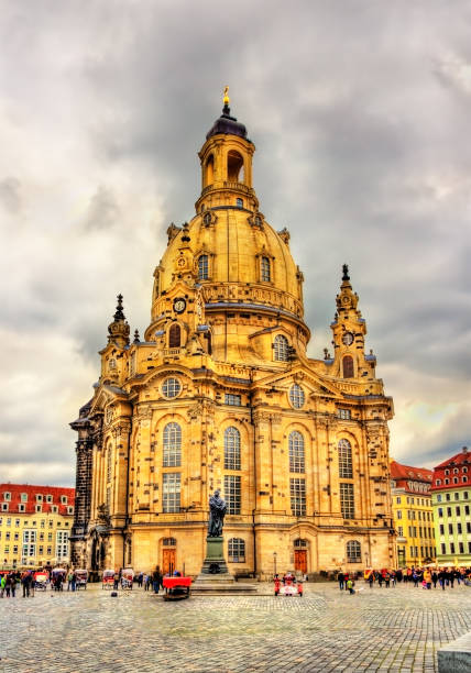 istock Martin Luther Monument and Frauenkirche in Dresden 954293428