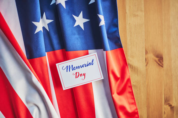 istock Memorial Day arrangement with american flag 954315130