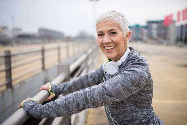 istock Sporty mature woman looking at camera 954329208