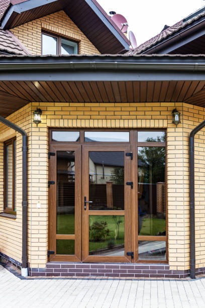 istock Front door to the house 954362798