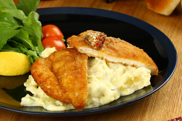 istock Vienna schnitzel - Wiener schnitzel 954374934