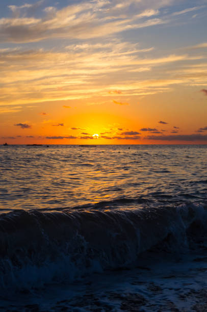 istock Amazing sea sunset, the sun, waves, clouds 954414674