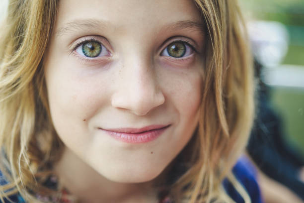 istock Green Eyed Girl 954453292