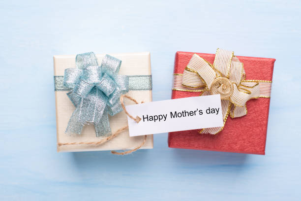 istock Gift box with Happy Mother's day tag card 954458666