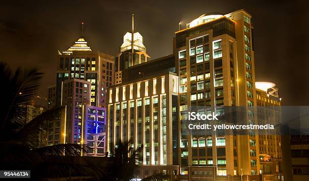 Bangalore A Notte - Fotografie stock e altre immagini di Bangalore - Bangalore, India, Orizzonte urbano