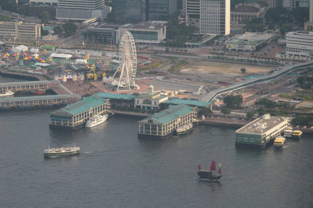 istock Central Pier, Hong Kong 954487412