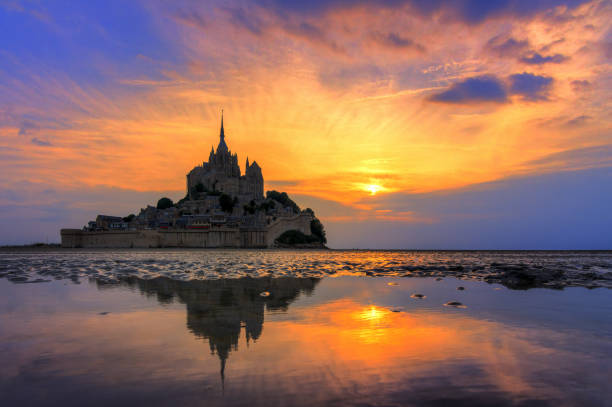 istock Sunset mirror at Le Mont Saint-Michel 954686260