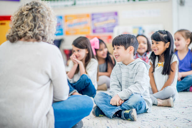 istock Listening To A Story 954722706