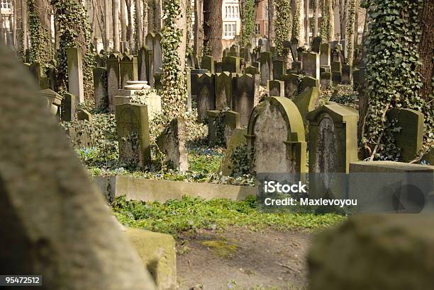 Foto de Cemitério Friedhof e mais fotos de stock de Cemitério - Cemitério, Berlim, Judaísmo