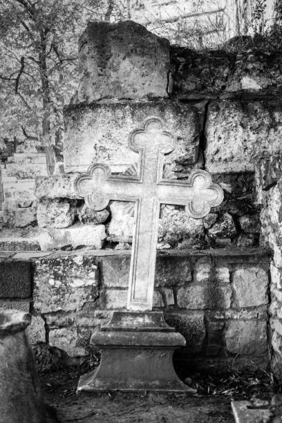 istock Cross on place of burial 954735842