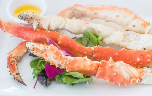 istock Prepared Alaskan King Crab Legs 954782186