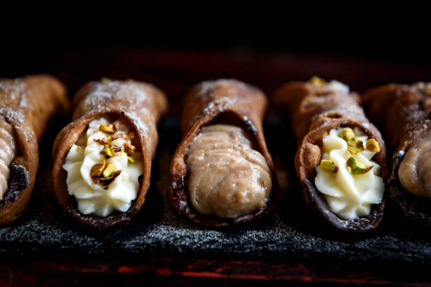 istock Sweet homemade cannoli 954809304