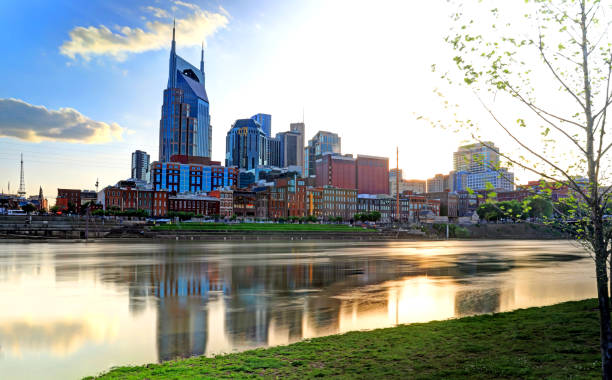 istock Nashville, Tennessee skyline 954816316
