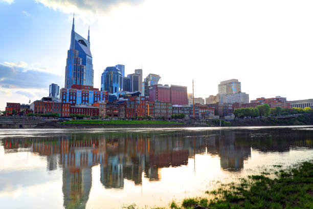 istock Nashville, Tennessee skyline 954816338