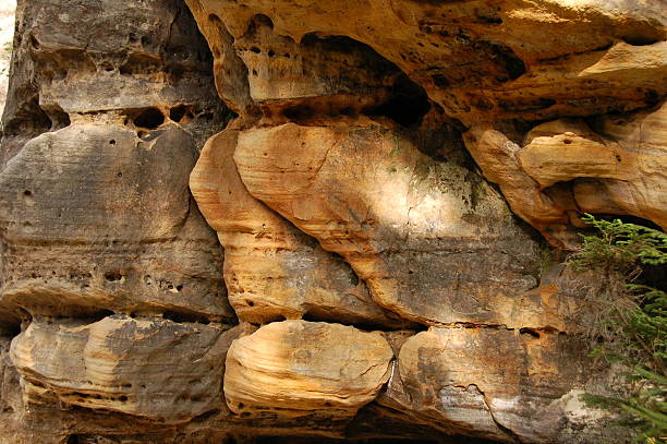 Erosión de la pared de rocas - foto de stock