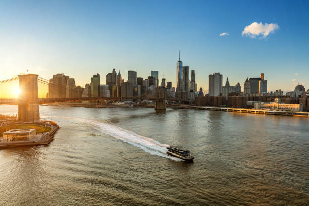 istock Brooklyn bridge and Manhattan at sunset 954827404
