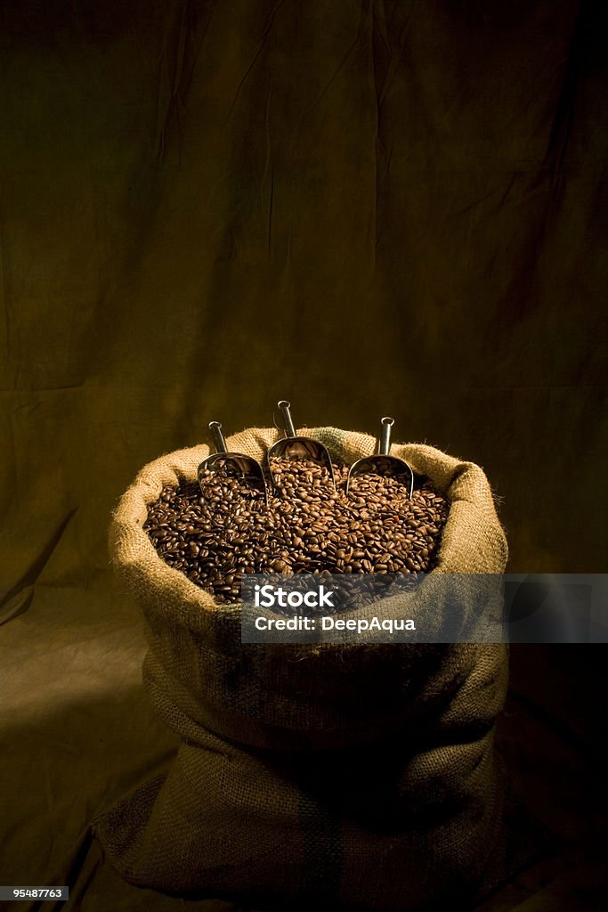 Worek z ziarna kawy - Zbiór zdjęć royalty-free (Bez ludzi)