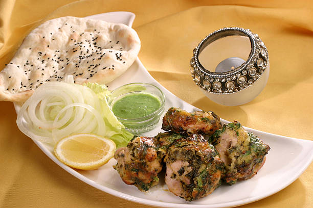 Pollo con Naan - foto de stock