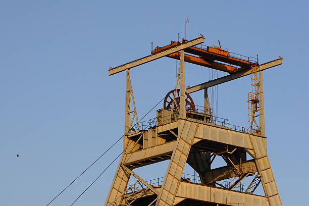 Decarbonization processes in the modern world during the energy crisis