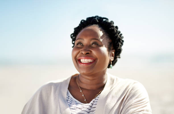 istock The beach brings me happiness 954914984