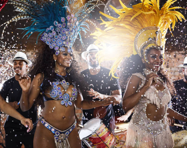istock Shaking to the Brazilian beats 954924380