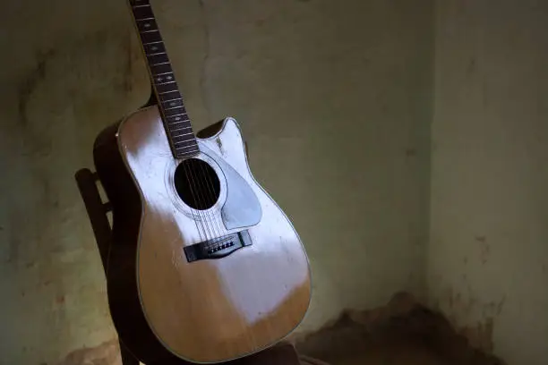 Photo of An old flamenco guitar