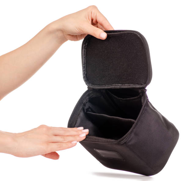 istock Small photo bag in hand 954992202