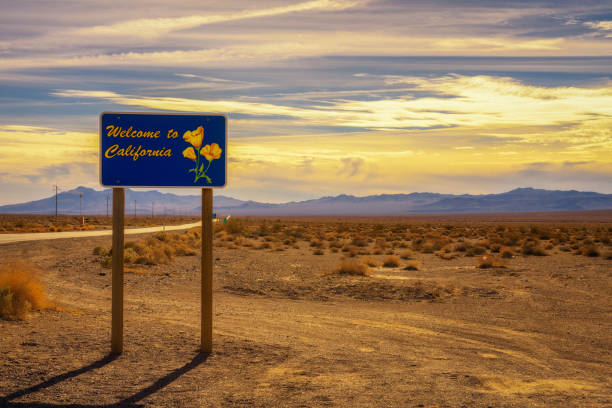 istock Welcome to California road sign 954993482