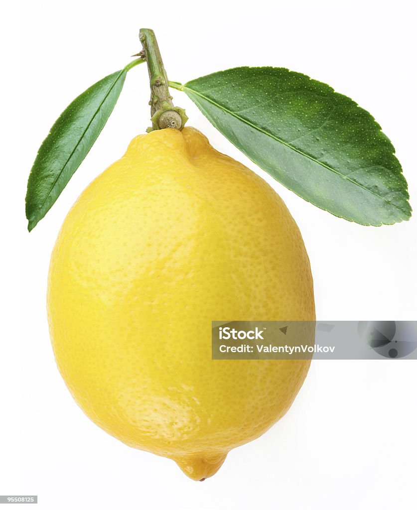 Zitrone mit Blätter auf weißem Hintergrund - Lizenzfrei Blatt - Pflanzenbestandteile Stock-Foto