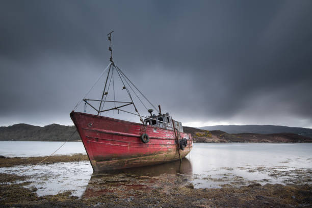istock Abandoned fishing boat 955083104
