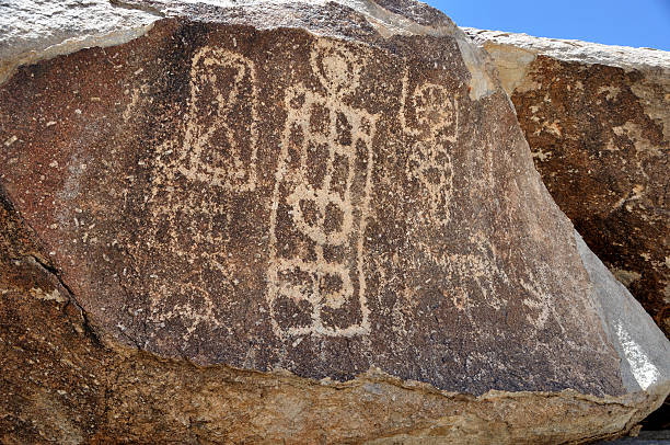 Índio americano Petroglyph - foto de acervo