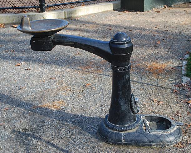 Cтоковое фото Питьевой фонтанчик в парке