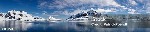 Baia Di Paradiso Antartidemaestoso Icy Paese Delle Meraviglie - Fotografie stock e altre immagini di Antartide