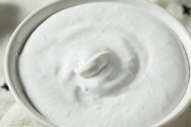 istock Sweet Sticky Marshmallow Fluff Spread 955128628