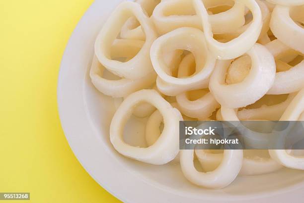 Congelarse Calamares Anillos Foto de stock y más banco de imágenes de Calamares - Calamares, Helado - Condición, Anillas de Juguete