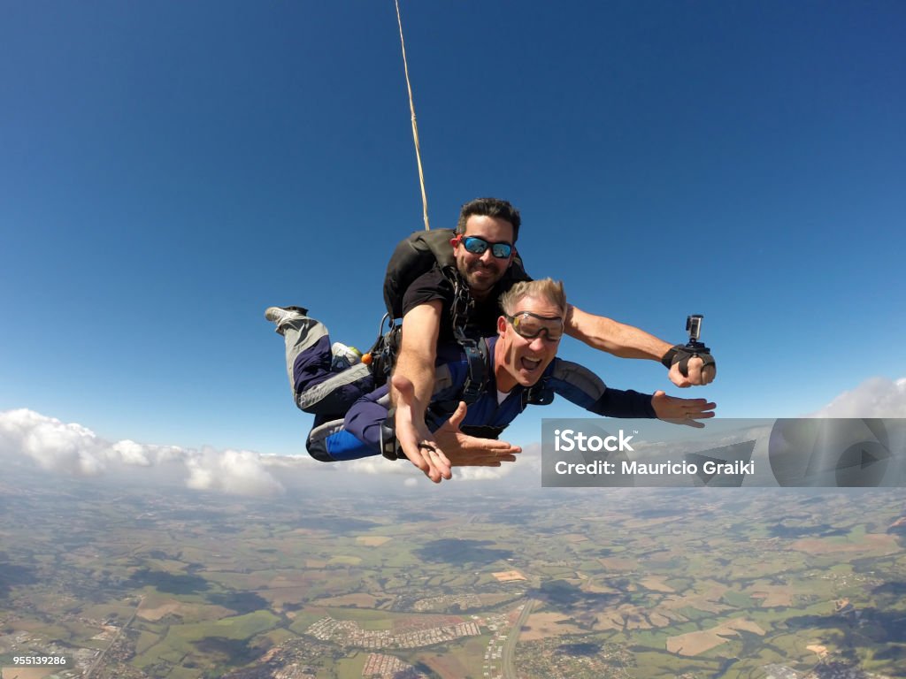 Fallschirmspringen Tandem Sonnenbrillen - Lizenzfrei Fallschirmsport Stock-Foto