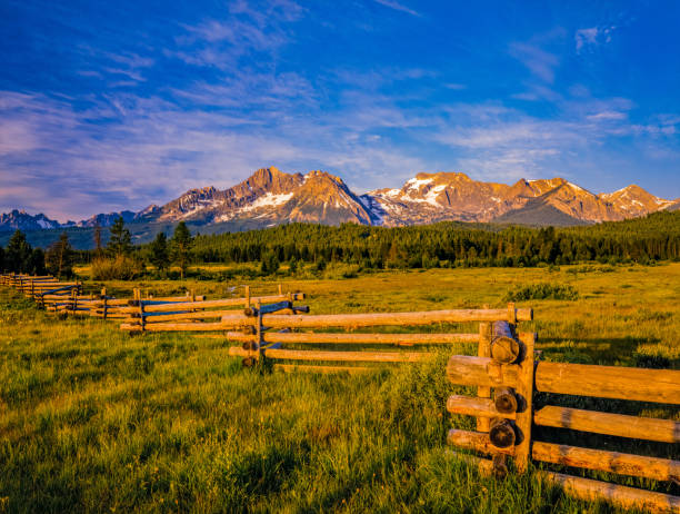 istock The Sawtooth Mountain Range, Stanley Idaho 955157530