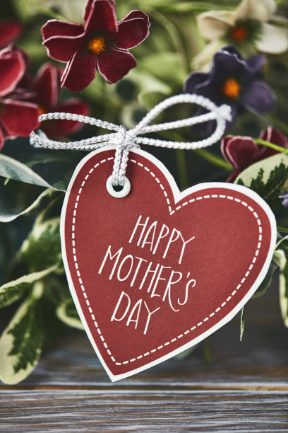 istock Mother's Day message on handmade heart tag 955172656