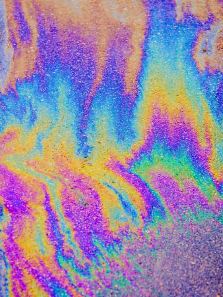 istock Oil Slick. Vibrant colored texture, abstract background. 955175242