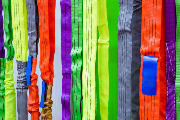 multicolores de l’élingue de sécurité - arm sling photos et images de collection