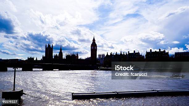 Skyline Di Londra Highkey - Fotografie stock e altre immagini di Ambientazione esterna - Ambientazione esterna, Architettura, Arrangiare