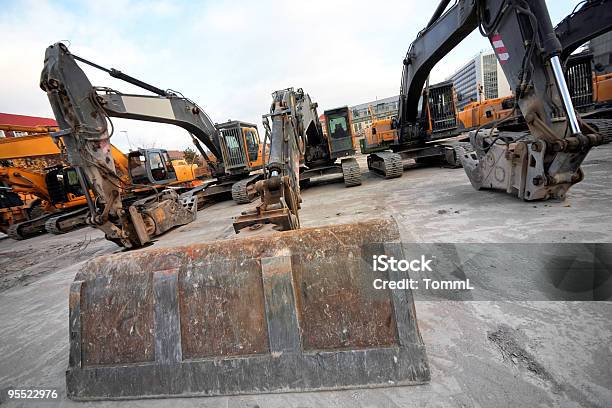 Bulldozer Stockfoto und mehr Bilder von Ausrüstung und Geräte - Ausrüstung und Geräte, Bagger, Baggerschaufel