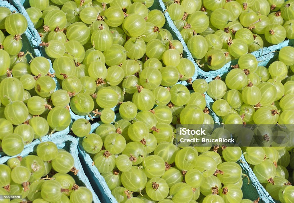 Gooseberries presso il Farmer's Market - Foto stock royalty-free di Bacca