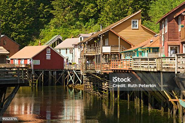 Shopping Village In Ketchikan Alaska Stockfoto und mehr Bilder von Ketchikan - Ketchikan, Alaska - US-Bundesstaat, Aussuchen