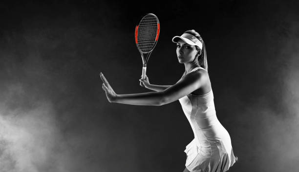 istock TENNIS black and white 955305370