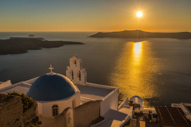 istock View of Santorini sunset 955314902